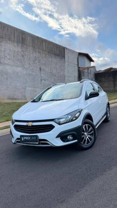 CHEVROLET ONIX 1.4 MPFI ACTIV 8V FLEX 4P MANUAL